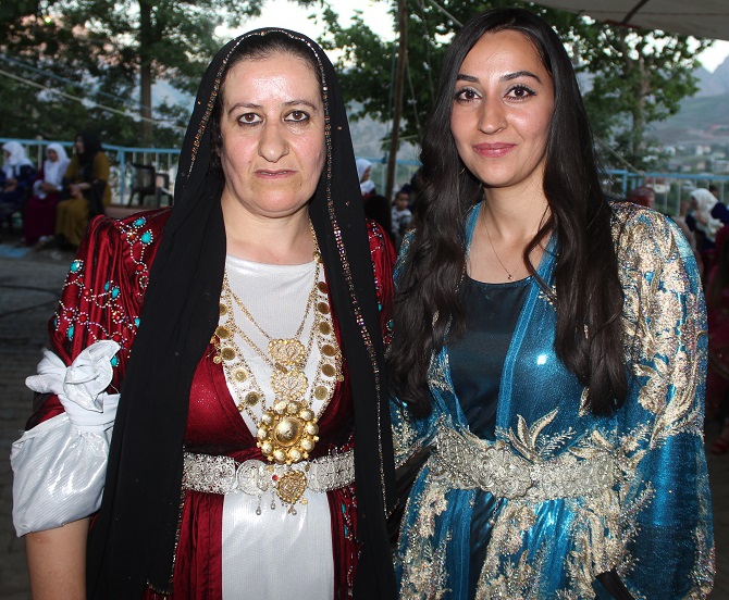 Gür ailesinin mutlu günü! 11