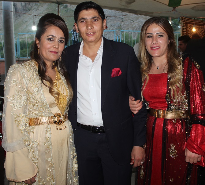 Gür ailesinin mutlu günü! 12