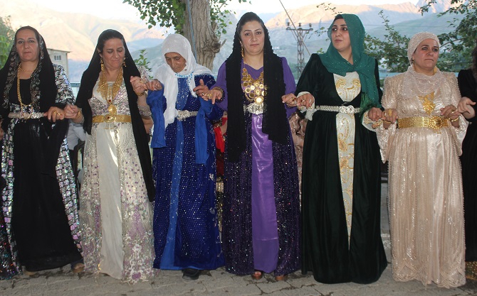 Gür ailesinin mutlu günü! 19