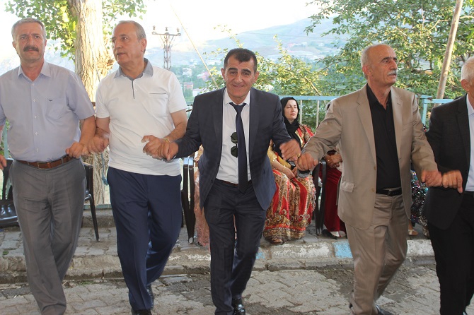 Gür ailesinin mutlu günü! 47