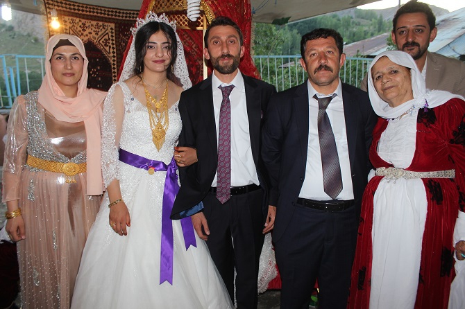 Gür ailesinin mutlu günü! 7