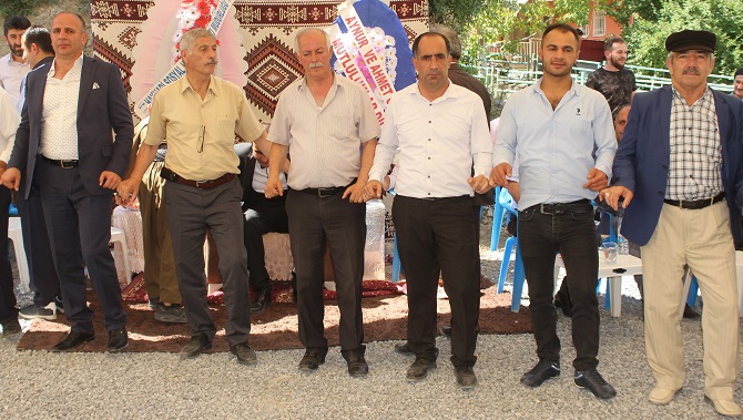 Demir ailesinin mutlu günü 11