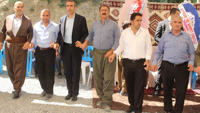 Demir ailesinin mutlu günü 12