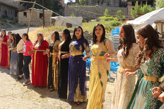 Demir ailesinin mutlu günü 19