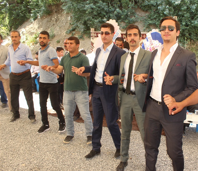 Demir ailesinin mutlu günü 4