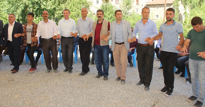 Demir ailesinin mutlu günü 8