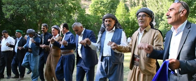 Adıyaman ailesinin mutlu günü 1