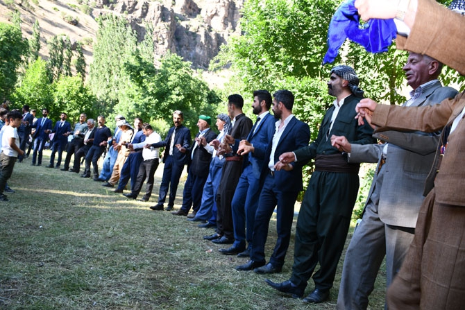 Adıyaman ailesinin mutlu günü 10