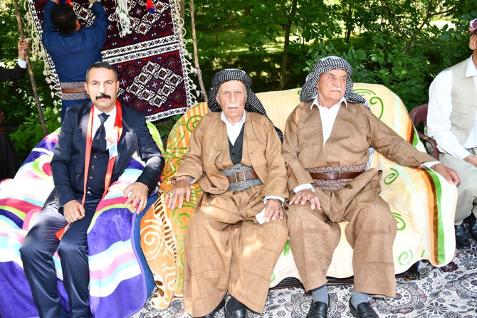 Adıyaman ailesinin mutlu günü 13