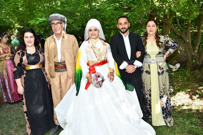 Adıyaman ailesinin mutlu günü 20