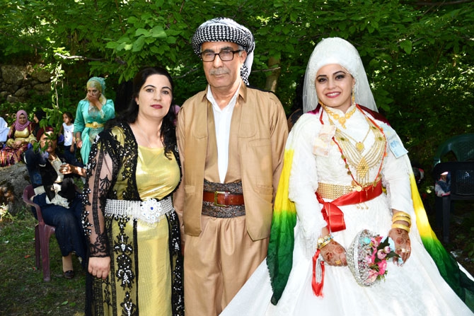 Adıyaman ailesinin mutlu günü 22