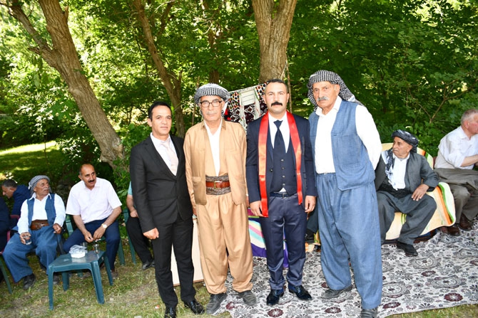 Adıyaman ailesinin mutlu günü 30