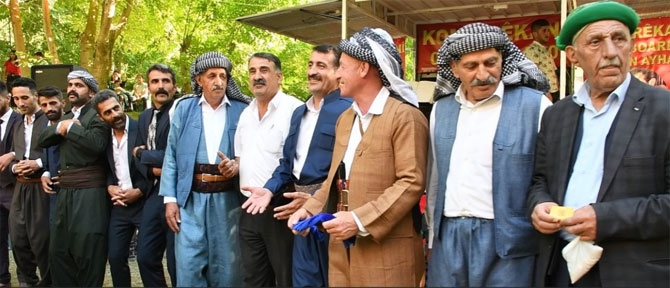 Adıyaman ailesinin mutlu günü 34