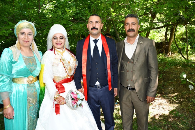 Adıyaman ailesinin mutlu günü 35