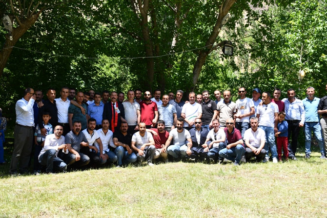 Adıyaman ailesinin mutlu günü 42