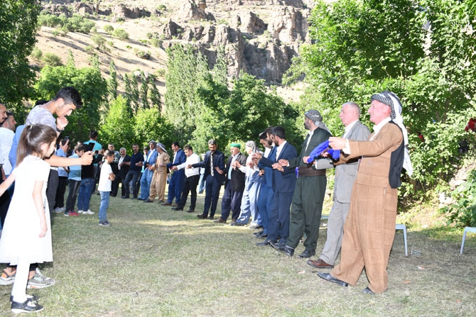 Adıyaman ailesinin mutlu günü 7