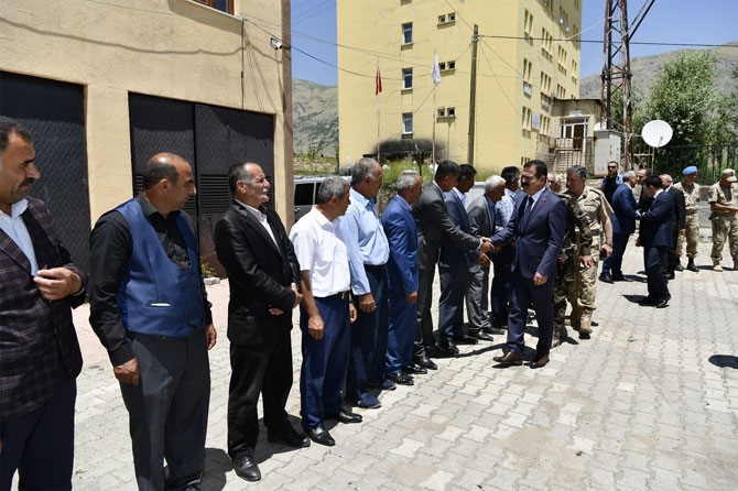 Vali Akbıyık Durakanya beldesini ziyaret etti 1