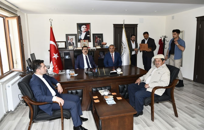 Vali Akbıyık Durakanya beldesini ziyaret etti 3