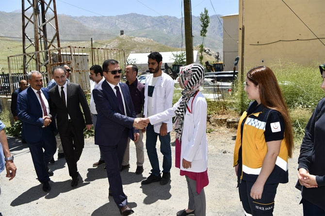 Vali Akbıyık Durakanya beldesini ziyaret etti 4