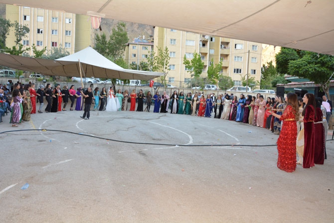 Alp ailesinin mutlu günü! 63