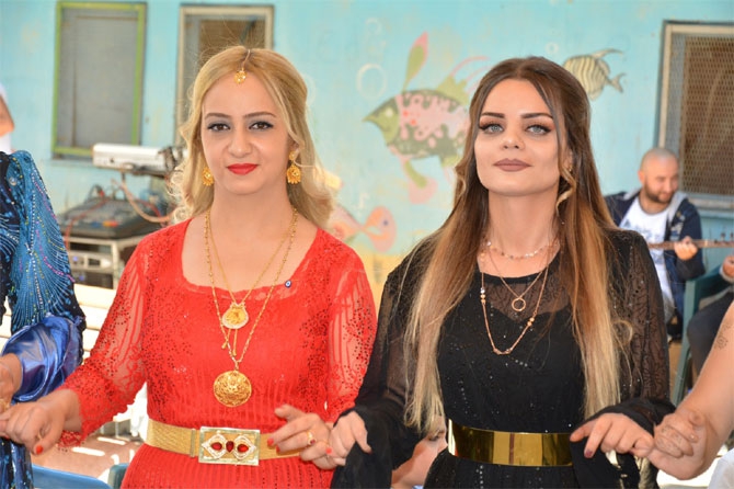 Alp ailesinin mutlu günü! 68