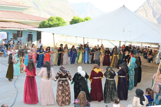 Alp ailesinin mutlu günü! 71