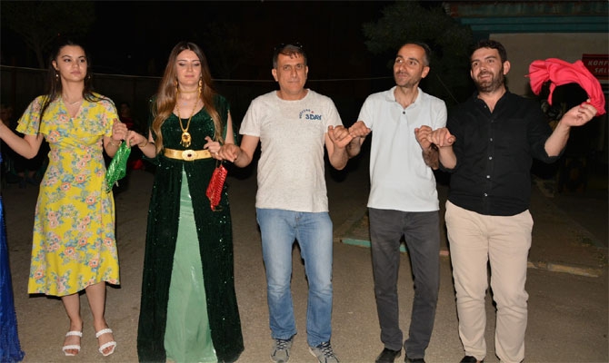 Alp ailesinin mutlu günü! 83