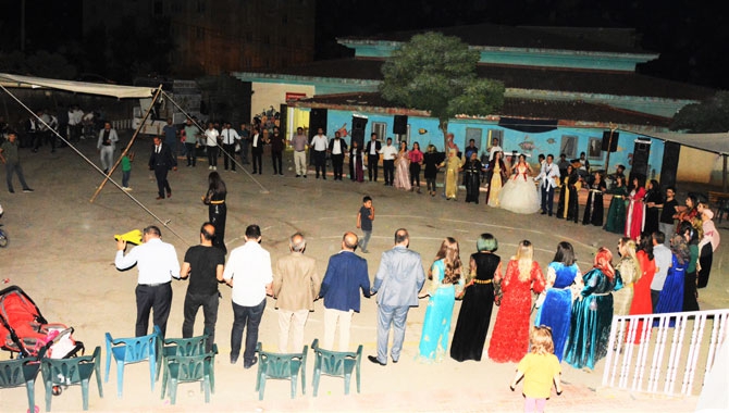 Alp ailesinin mutlu günü! 89