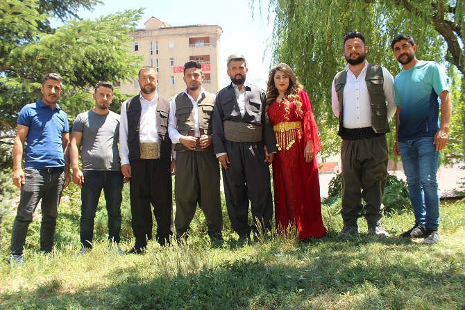 Demir ailesinin mutlu günü! 12