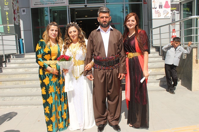 Demir ailesinin mutlu günü! 13