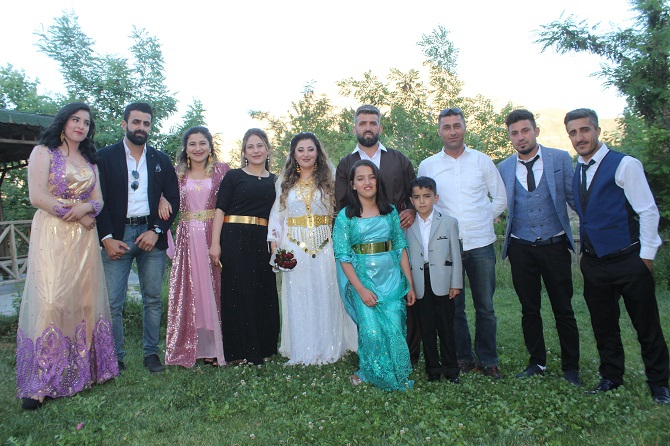 Demir ailesinin mutlu günü! 14