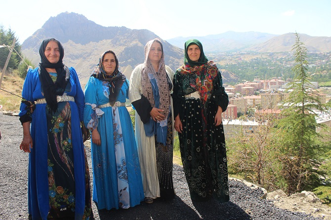 Demir ailesinin mutlu günü! 18