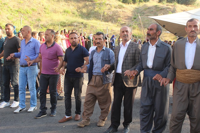 Demir ailesinin mutlu günü! 30