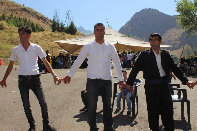 Demir ailesinin mutlu günü! 31