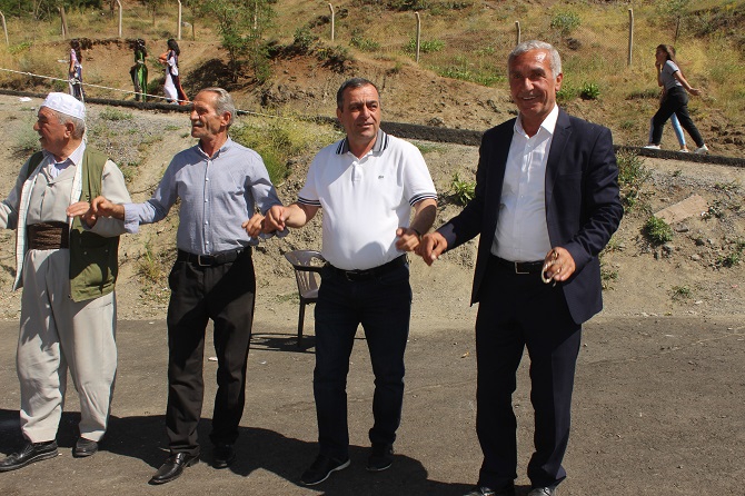 Demir ailesinin mutlu günü! 43