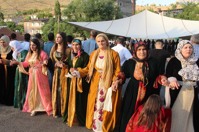 Demir ailesinin mutlu günü! 49