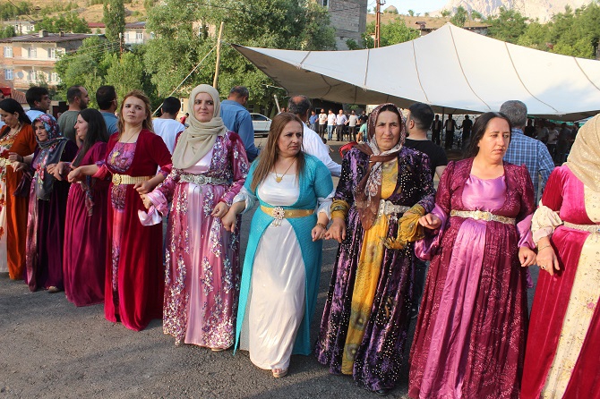 Demir ailesinin mutlu günü! 51