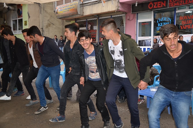 07-05-2017 Mayıs Ayı Hakkari Düğünleri 32