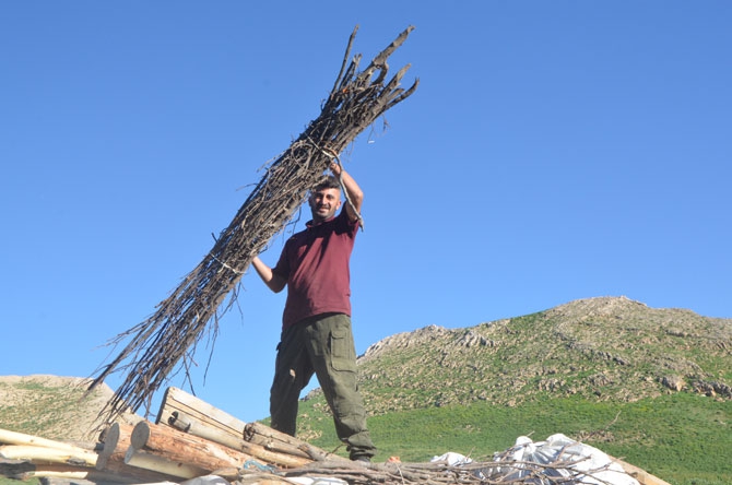 Hakkari'de zorlu yayla yolculuğu 18