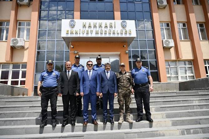 Van Valisi Bilmez'den Vali Akbıyık'a ziyaret! 18