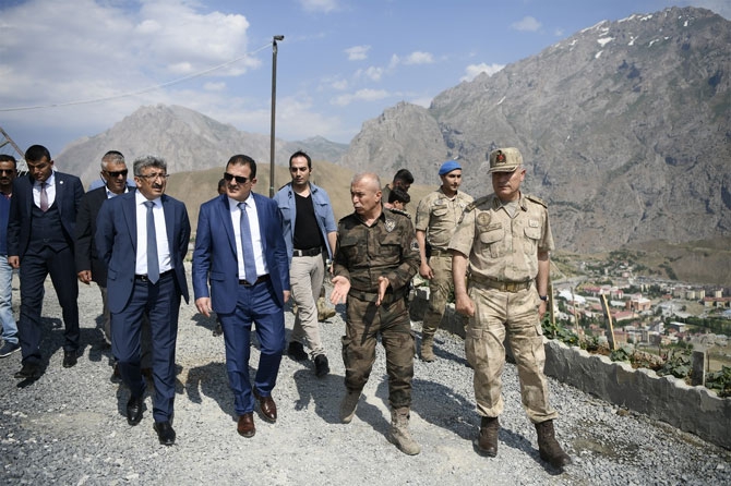 Van Valisi Bilmez'den Vali Akbıyık'a ziyaret! 19