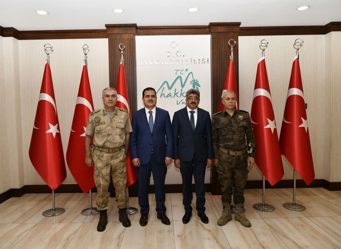 Van Valisi Bilmez'den Vali Akbıyık'a ziyaret! 5