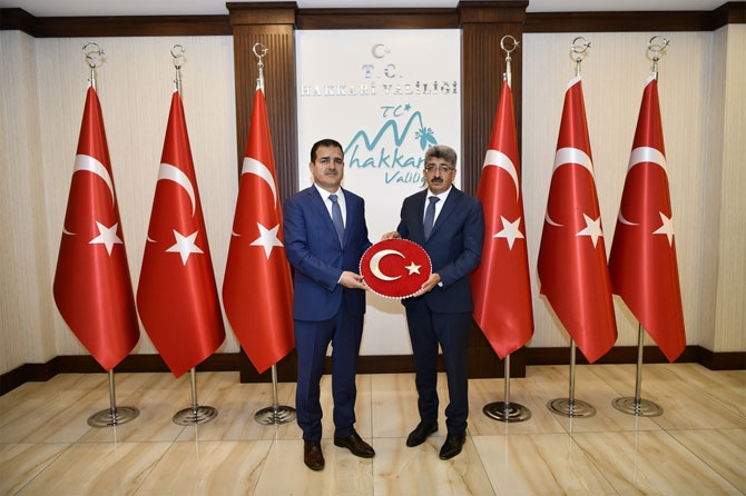 Van Valisi Bilmez'den Vali Akbıyık'a ziyaret! 7