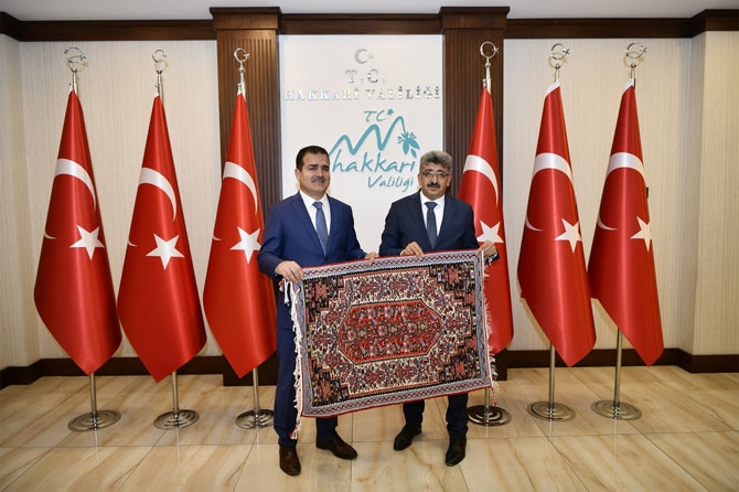 Van Valisi Bilmez'den Vali Akbıyık'a ziyaret! 8