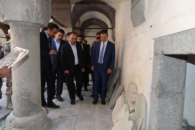 Urumiye Valisi Hakkari'de konsere katıldı 1