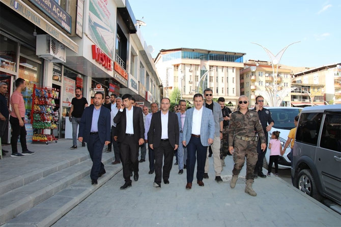 Urumiye Valisi Hakkari'de konsere katıldı 3