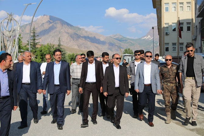 Urumiye Valisi Hakkari'de konsere katıldı 8