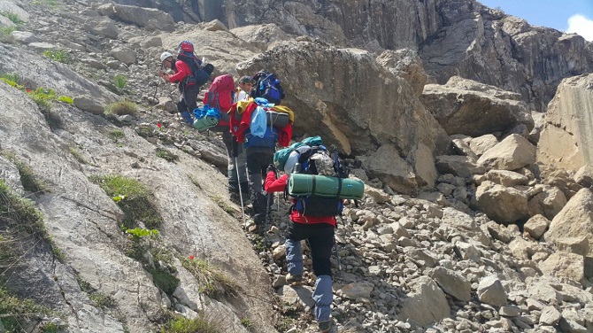 Hakkari Sümbül dağına böyle çıktılar 2