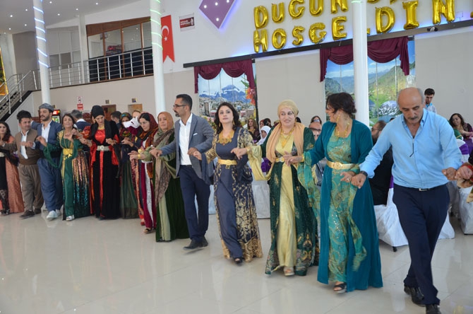 Özdinç ailesinin mutlu günü! 47