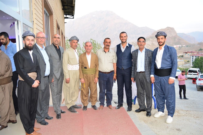 Özdinç ailesinin mutlu günü! 48